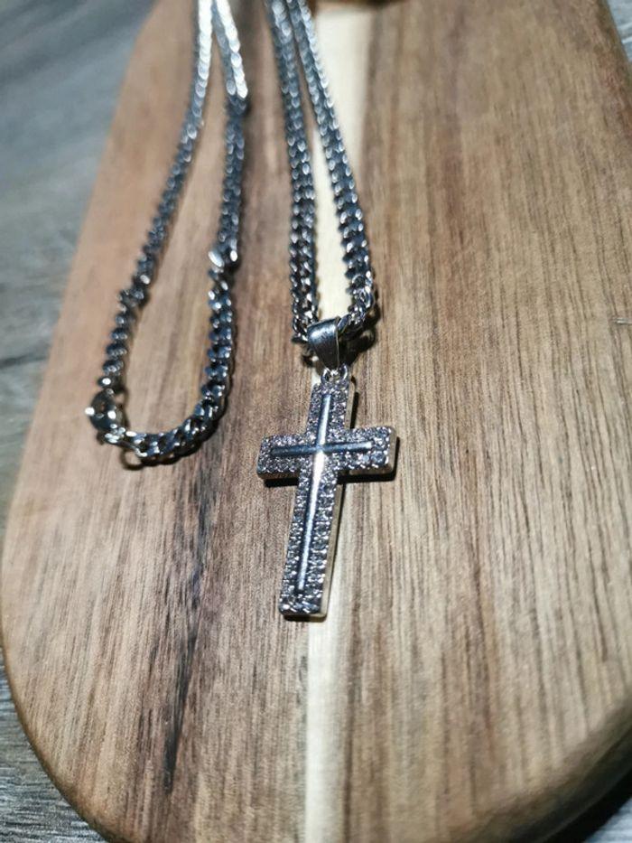 Chaîne et pendentif spirituel croix chrétienne - photo numéro 3