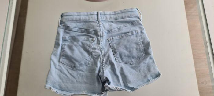 superbe short en jeans stretch h&m taille 8 / 9 ans taille ajustable - photo numéro 2