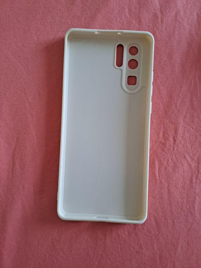 Coque en silicone souple - photo numéro 2