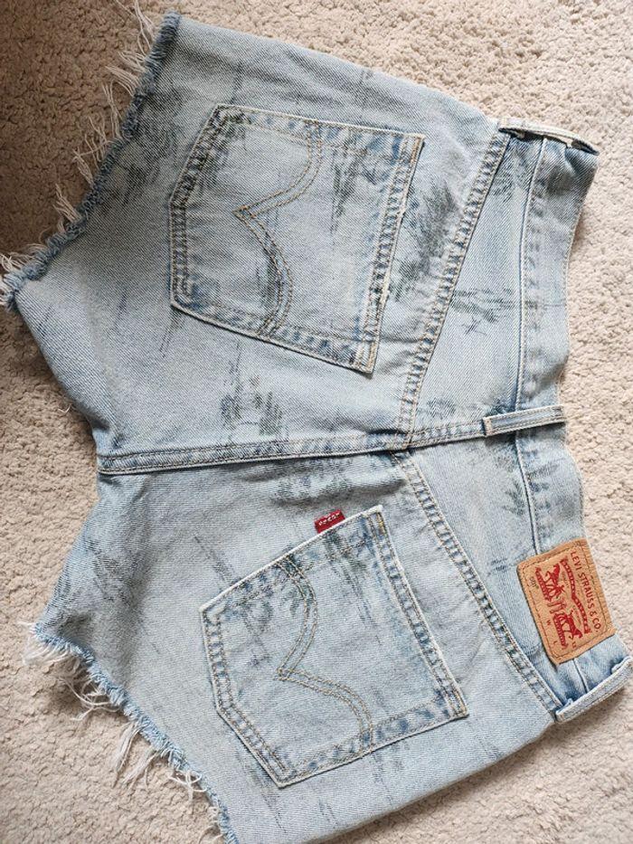 Short levis - photo numéro 2