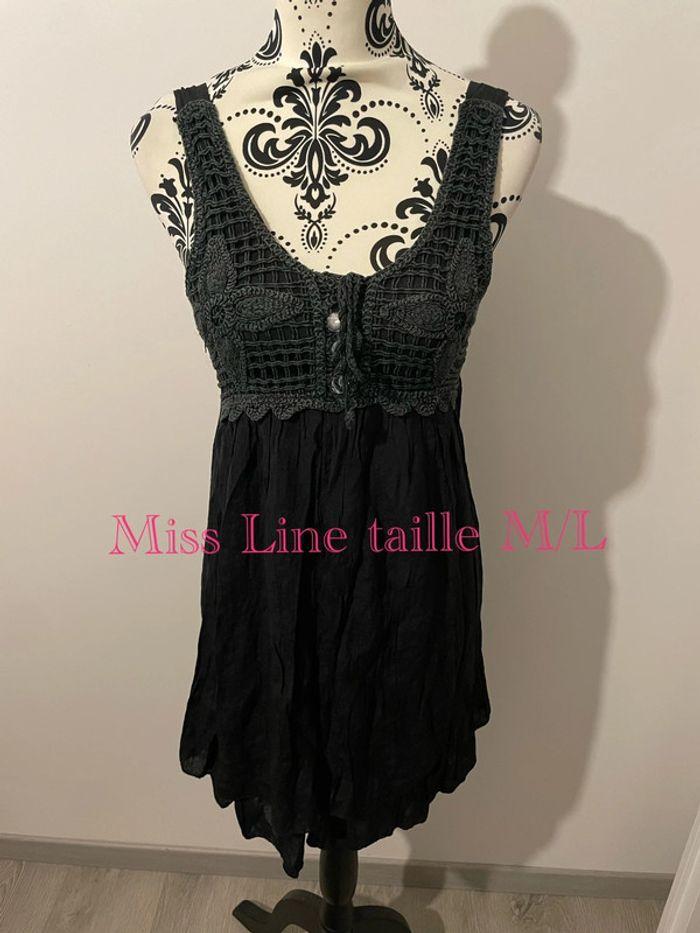 Robe noir à bretelles crochet buste bouton strass miss Line taille M/L - photo numéro 1