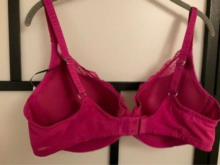 Soutien-gorge fuchsia Wacoal neuf - photo numéro 10