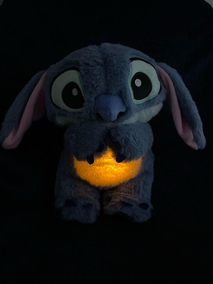 Peluche lumineuse respirante Disney Stitch - photo numéro 6