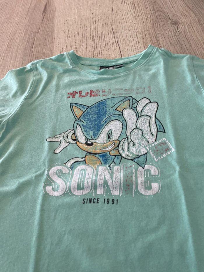 TEE shirt Sonic 10 ans - photo numéro 2