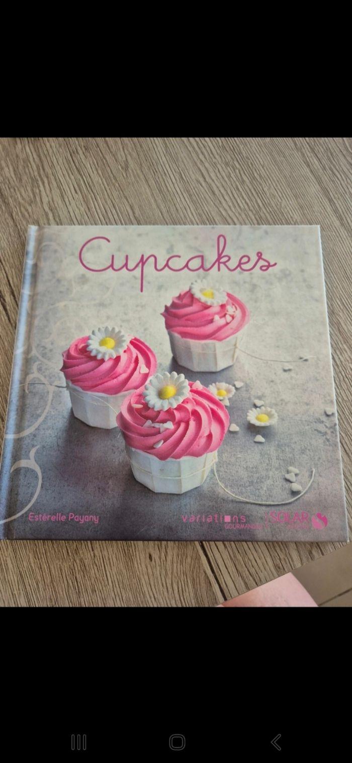 Livre cupcakes - photo numéro 1