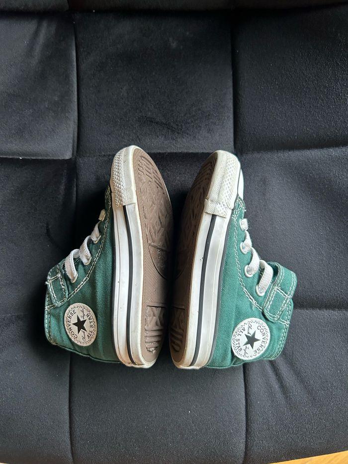 Converse en très bon état pointure 22 - photo numéro 2