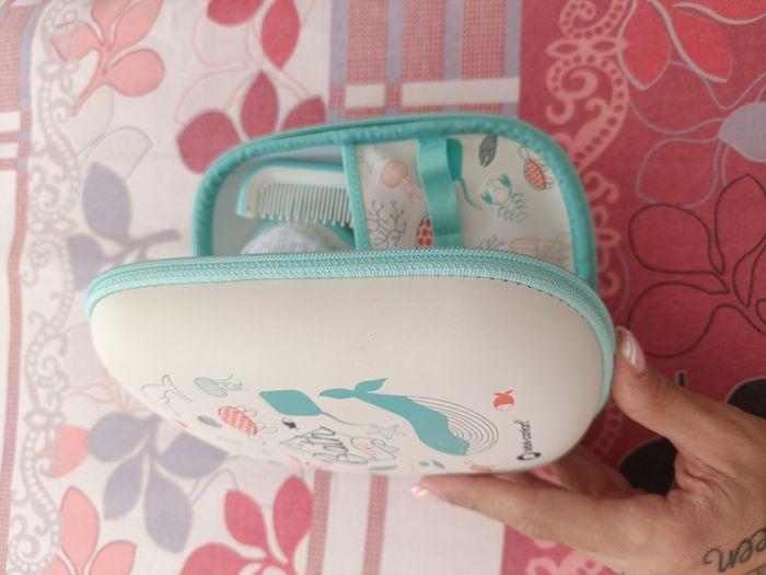 Trousse de soin bébé neuve - photo numéro 3