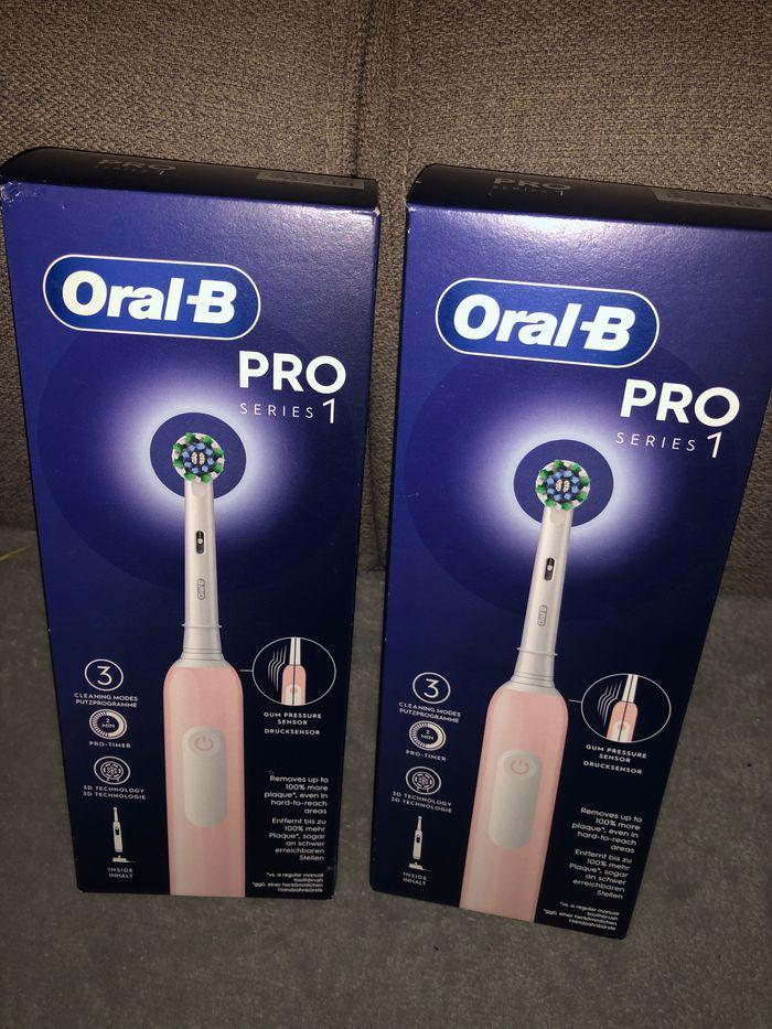 Lot 2 brosse à dent électrique oral b rose - photo numéro 1