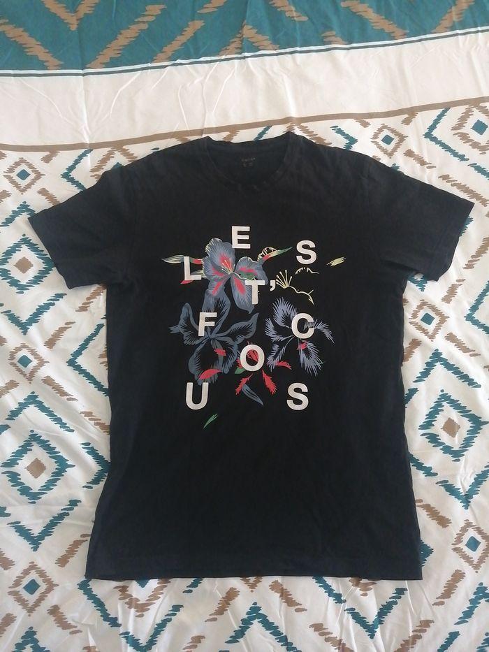 T-shirt - photo numéro 1