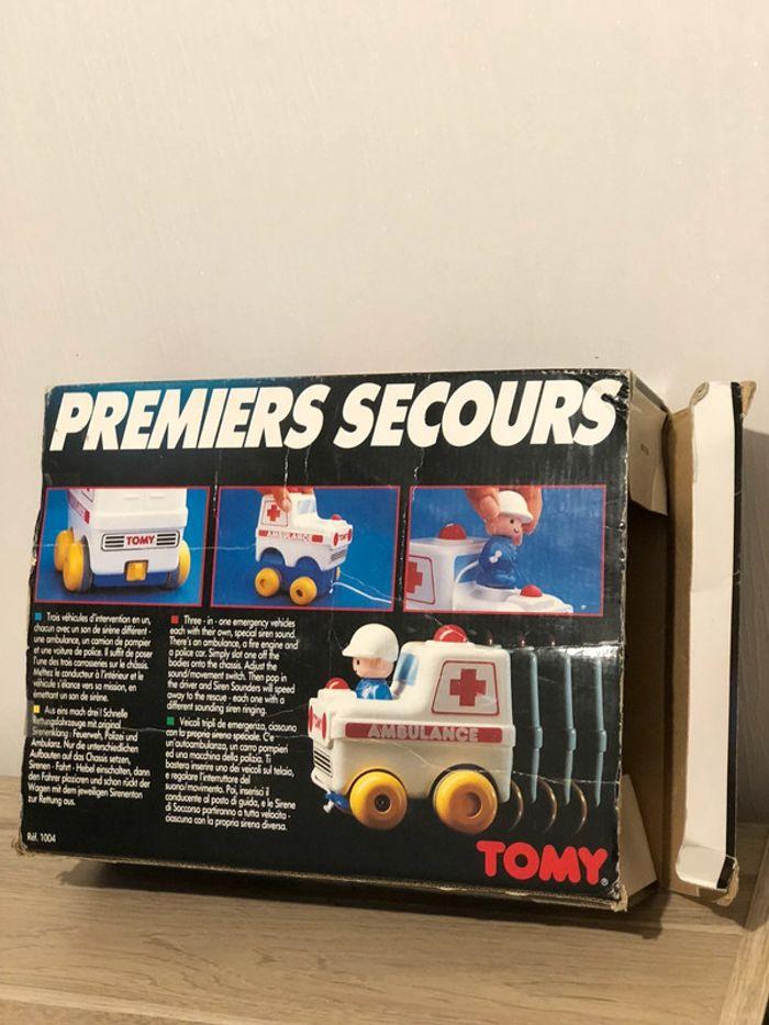 Jouet vintage 1989 tomy véhicules voitures premiers secours en boîte - photo numéro 4