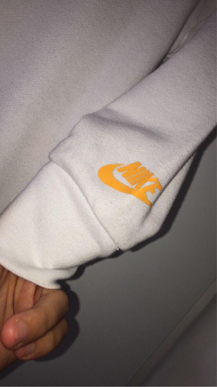 Pull Nike - photo numéro 1