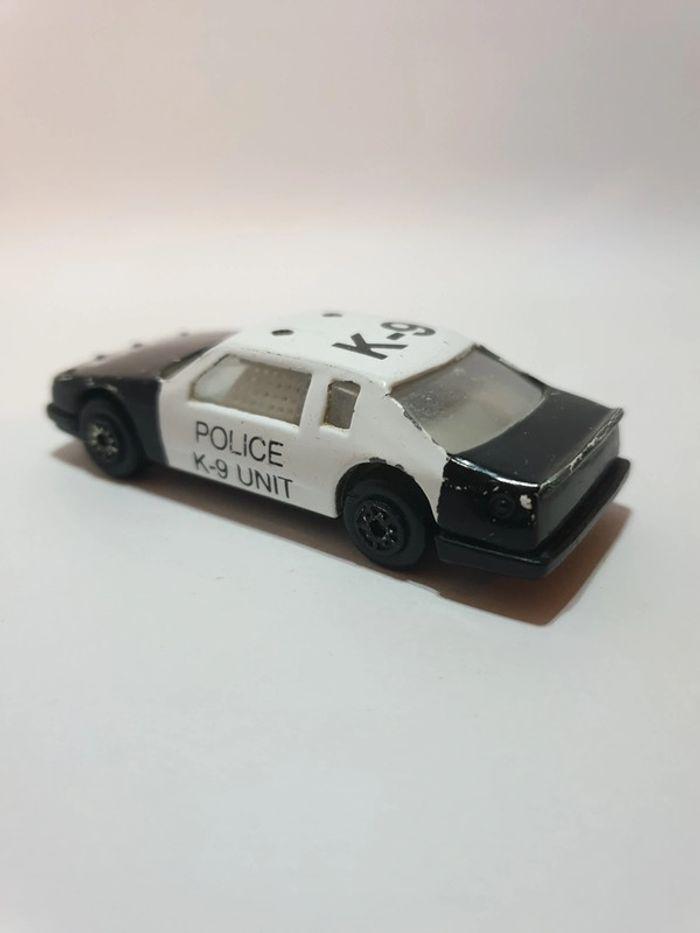 Maisto Buick lesabre Stock Car K-9 Police Unit - 1/64 - photo numéro 8