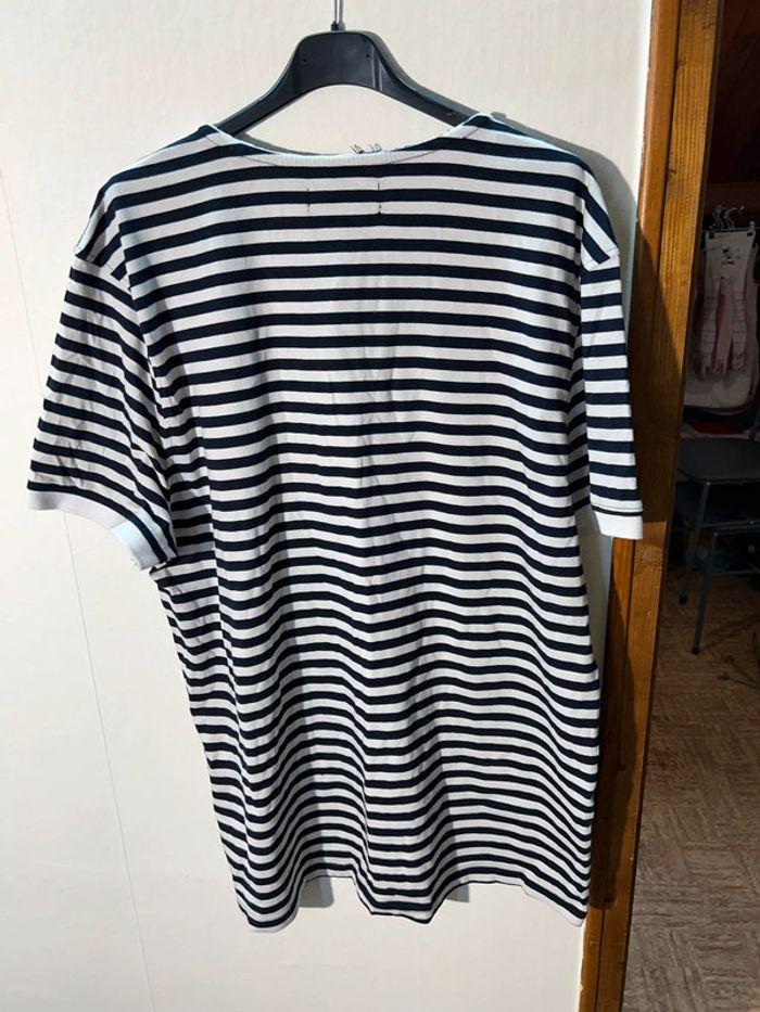 T-Shirt Noir et BLanc - Primark - Taille 2XL - Parfait État. - photo numéro 3