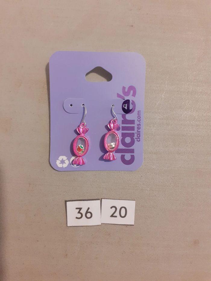 Paire de boucles d'oreilles en bonbon rose deux fraises Claire's