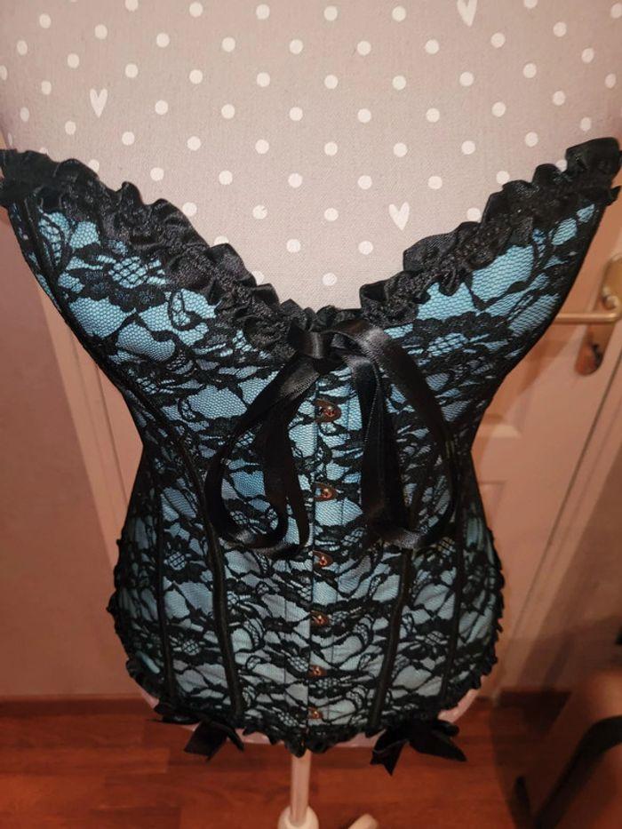 Bustier bleu ciel excellent état - photo numéro 5