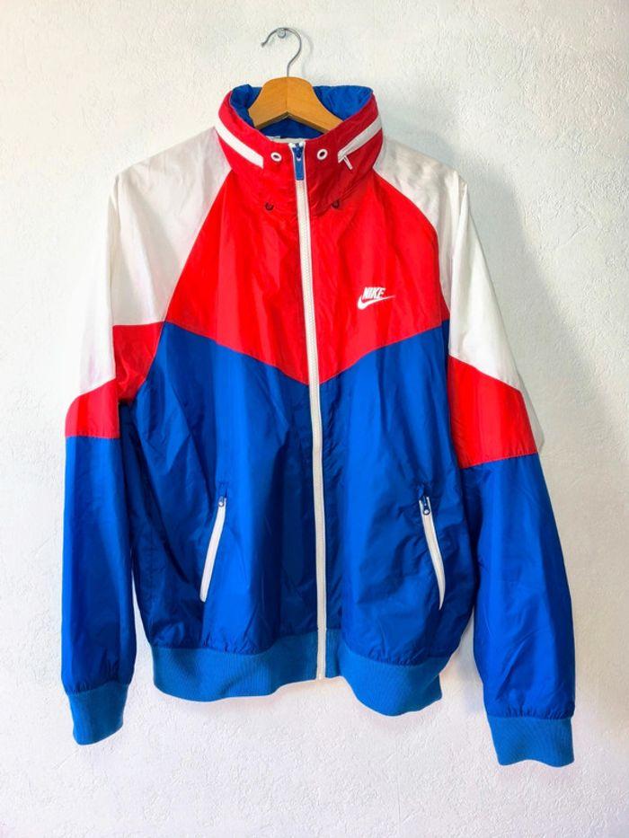 Veste coupe vent Nike bleu et rouge taille M comme neuve - photo numéro 1