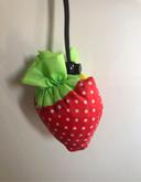 Sac réutilisable fraise neuf jamais servi