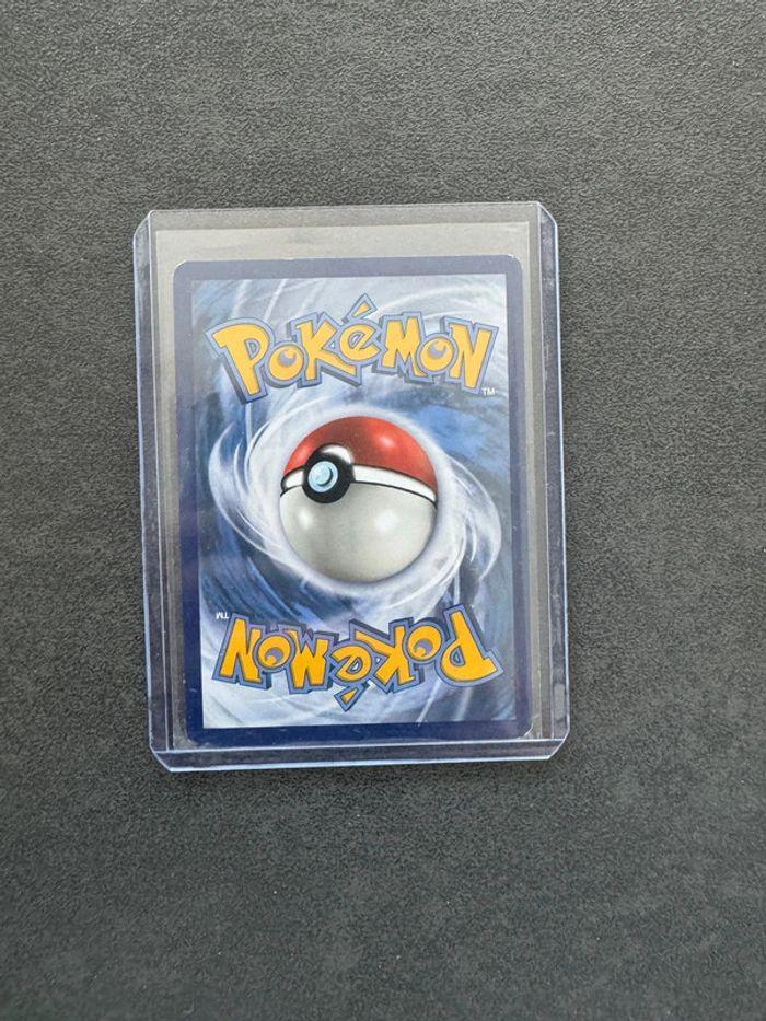 Carte Pokémon Trioxhydre holo 62/111 Soleil et Lune Invasion Carmin - photo numéro 2