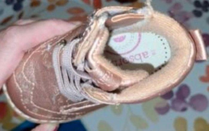 une paire de chaussures bébé fille rose - photo numéro 3