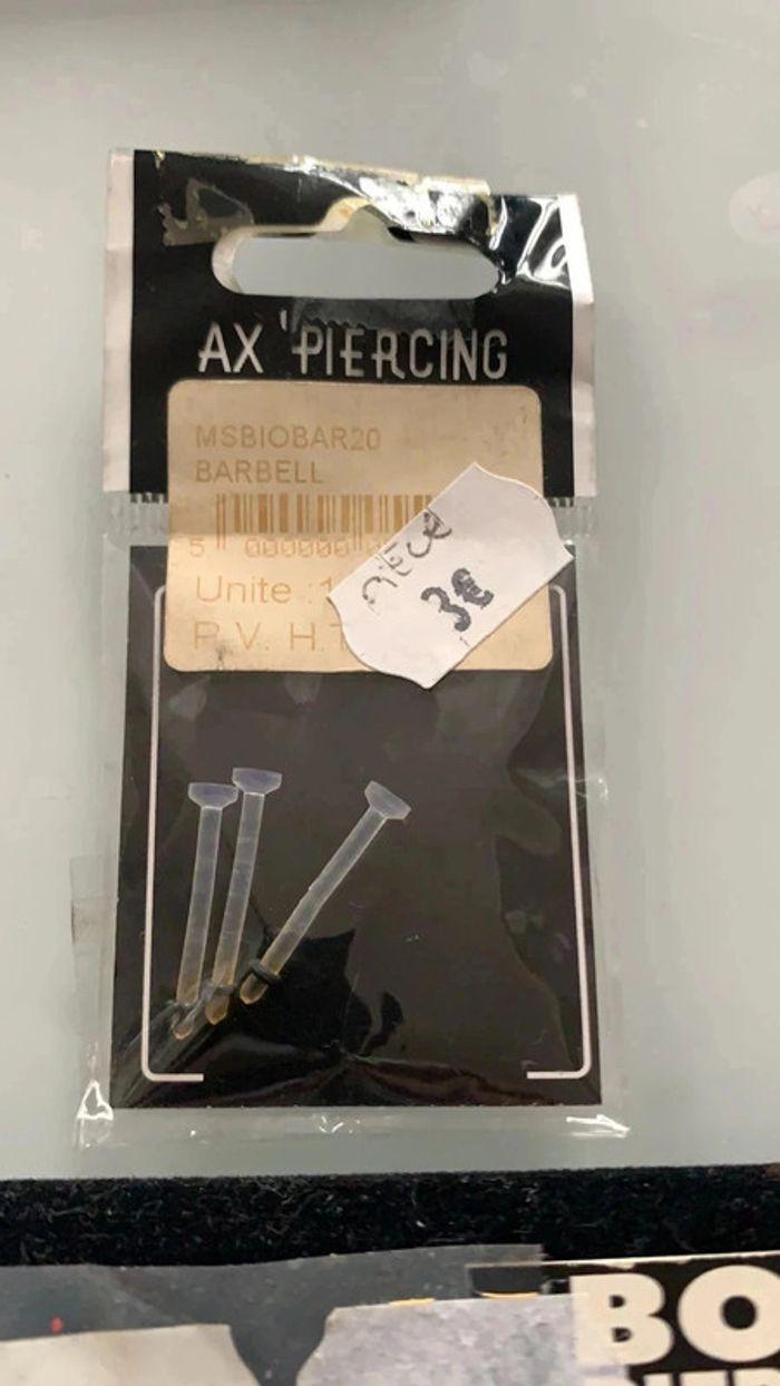 Lot piercing avec le présentoir  acier chirurgical - photo numéro 2