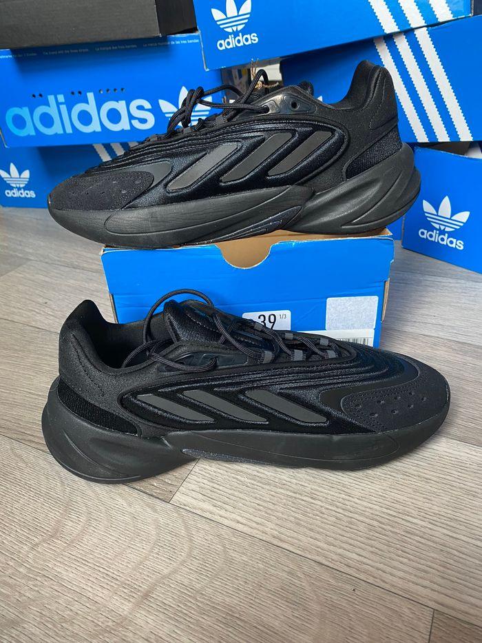 Baskets Adidas Ozelia 39 1/3 - photo numéro 3