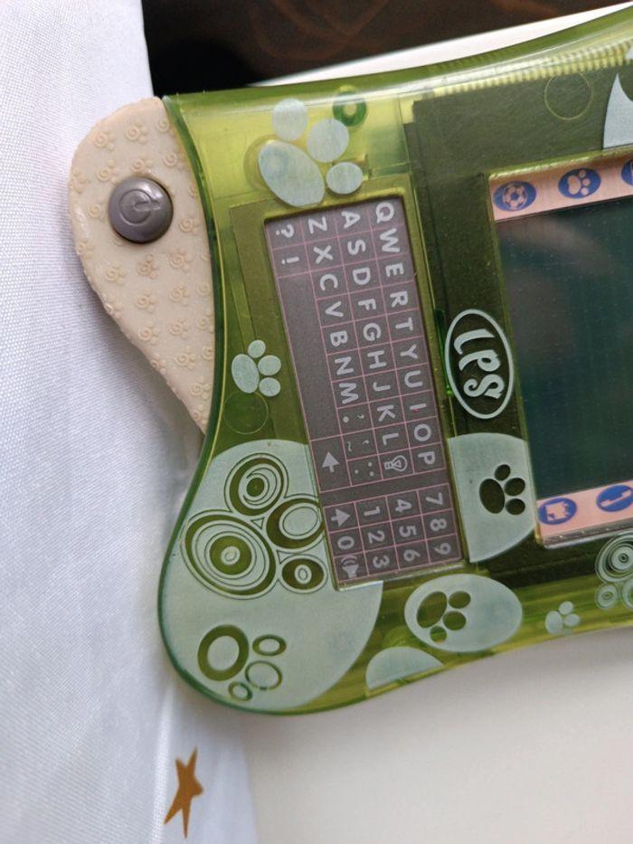 Lps little petshop électronique console chien vert green Tamagotchi tablette figurine ours bear - photo numéro 10