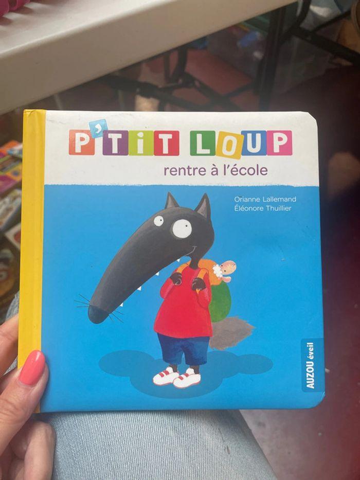 Livre petit loup rentre à l’école - photo numéro 1