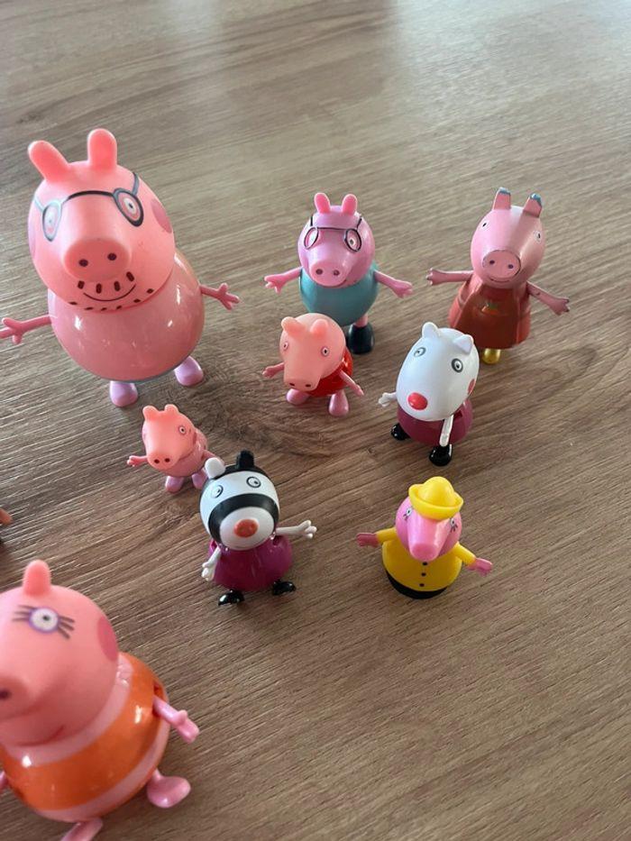 Lot de figurines peppa piG - photo numéro 3