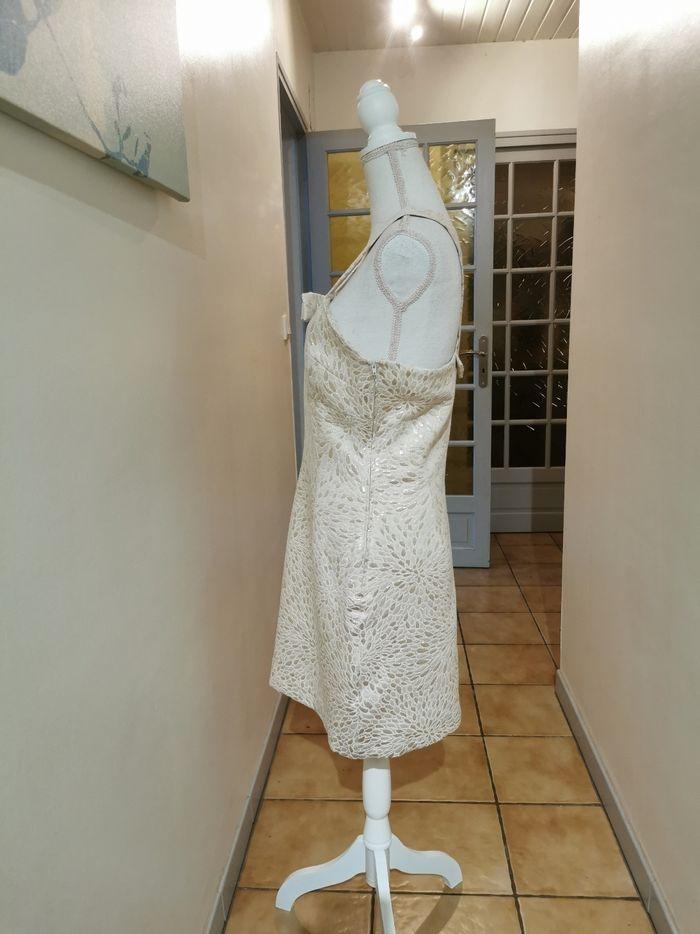 Robe de soirée neuve naf naf taille 40 blanc cassé et dorée - photo numéro 5