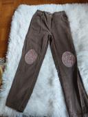 Pantalon velours marron T 8 ans