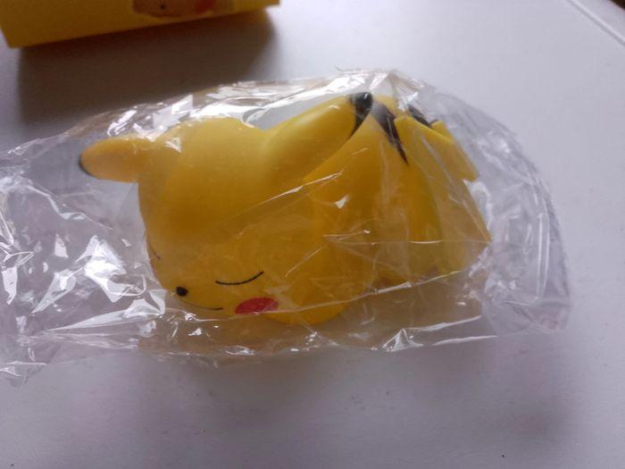 veilleuse pokémon pikachu - photo numéro 2