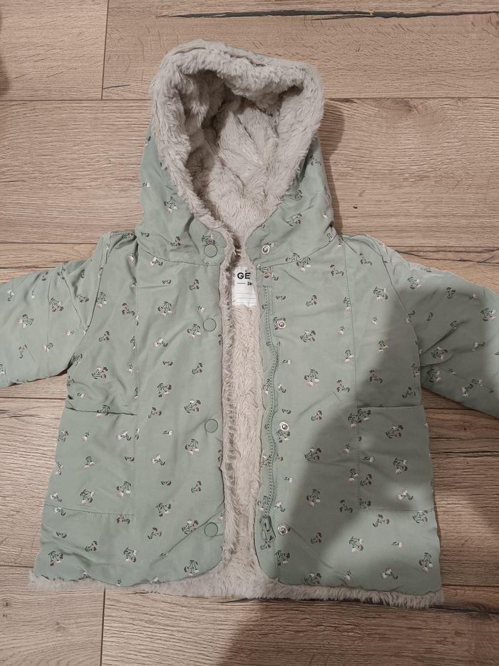 Manteau fille 24 mois en très bon état - photo numéro 1