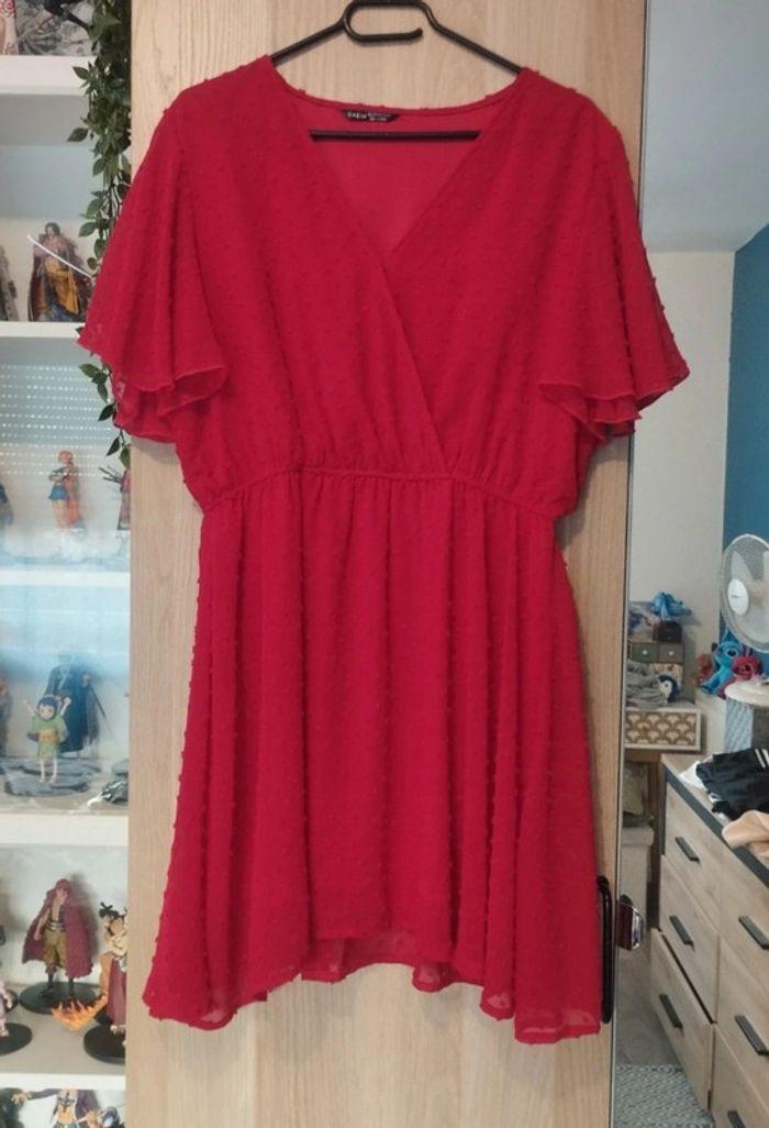 Robe rouge plumetis neuve shein - Taille L 40