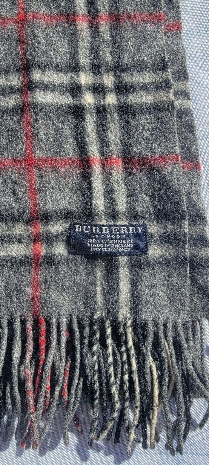 Écharpe grise foncée  Burberry London - photo numéro 2