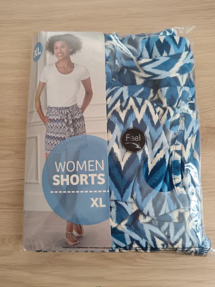 Short taille xl neuf - photo numéro 1