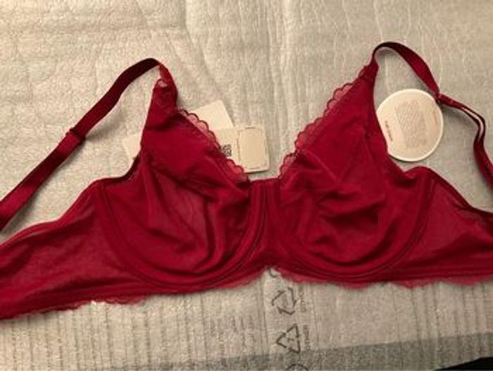 Soutien-gorge bordeaux Triumph neuf - photo numéro 8