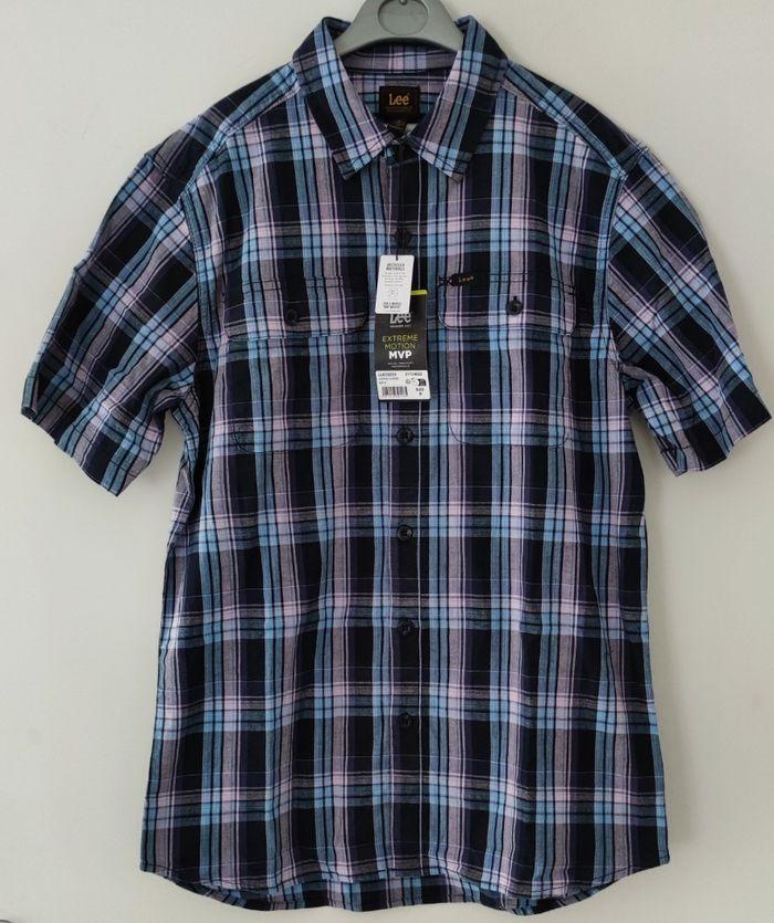 Chemise bleu et noire marque Lee pour homme taille M - photo numéro 1