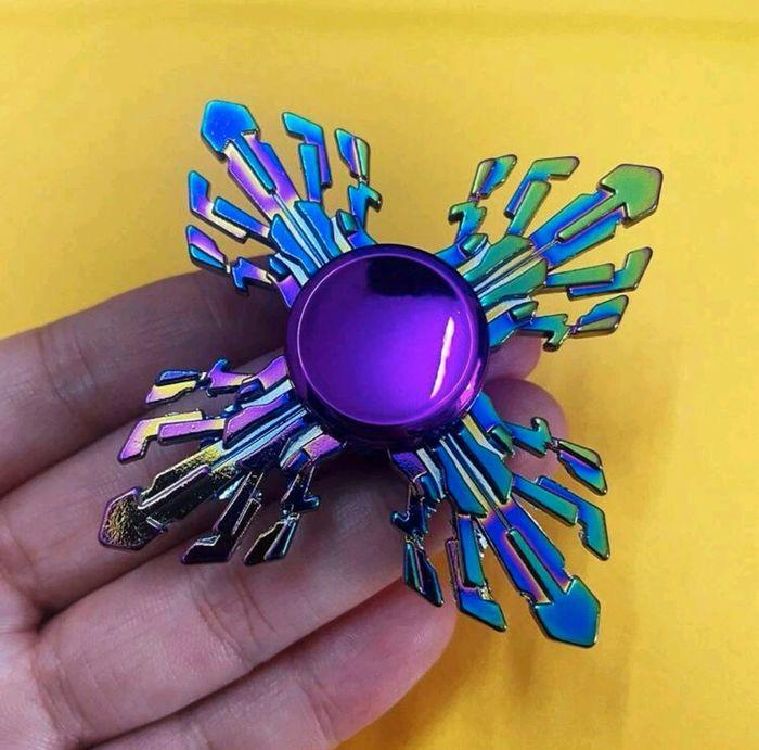 Très belle toupie Spinner - photo numéro 1