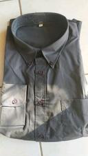 Chemise gris foncé neuve