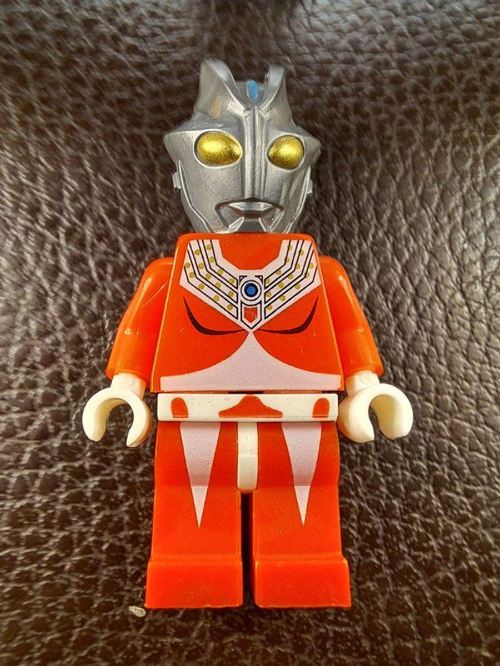 Figurine Lego compatible Ultraman - photo numéro 1