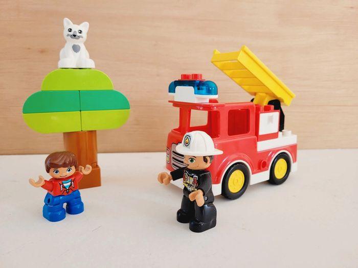 Lego duplo Le camion de pompiers 10901 - photo numéro 9