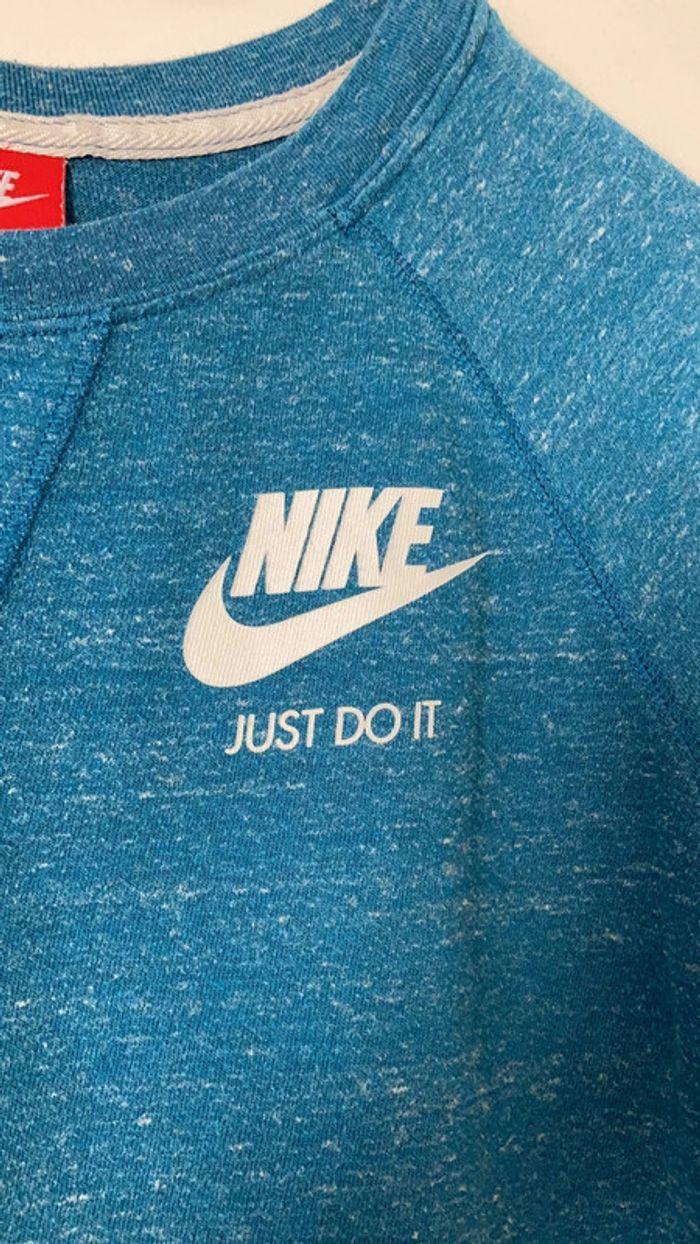 Sweat Nike bleu - photo numéro 2