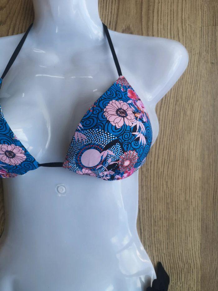 Maillot 2 pièces bleu et rose fleuri - photo numéro 2