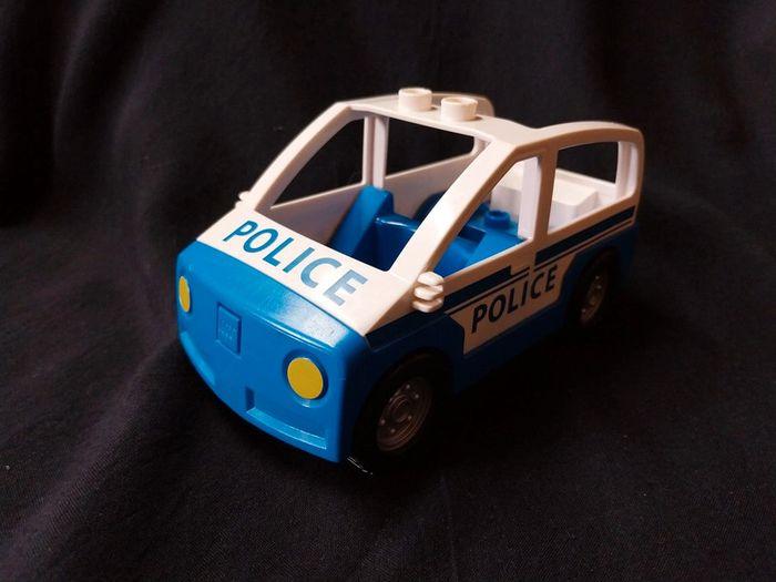 Lego Duplo Voiture de police - photo numéro 1