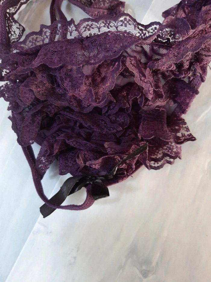 Soutien-gorge fantaisie dentelles froufrou violet prune taille M-L - photo numéro 8