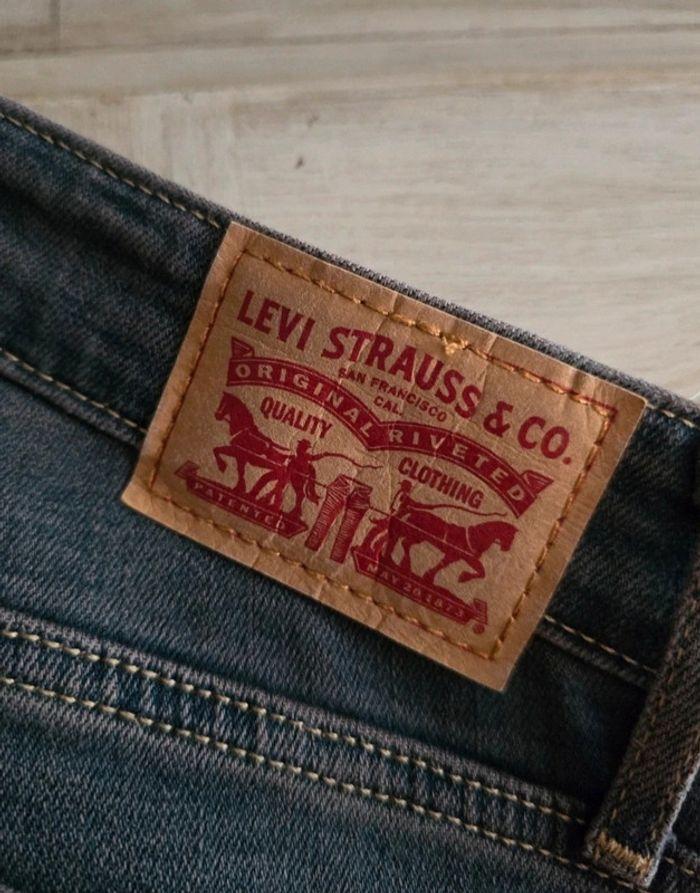 Jean levi's 712 slim taille 27 - photo numéro 5