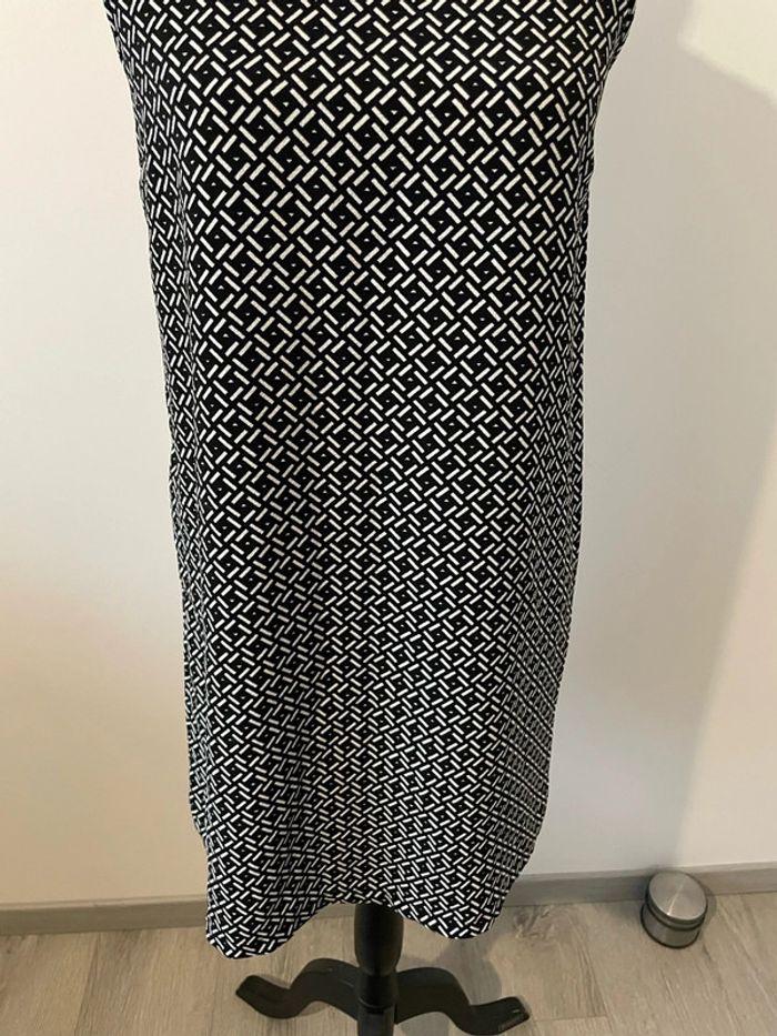 Robe sans manches ample noir et blanc à motifs géométrique atmosphère taille 40 - photo numéro 3