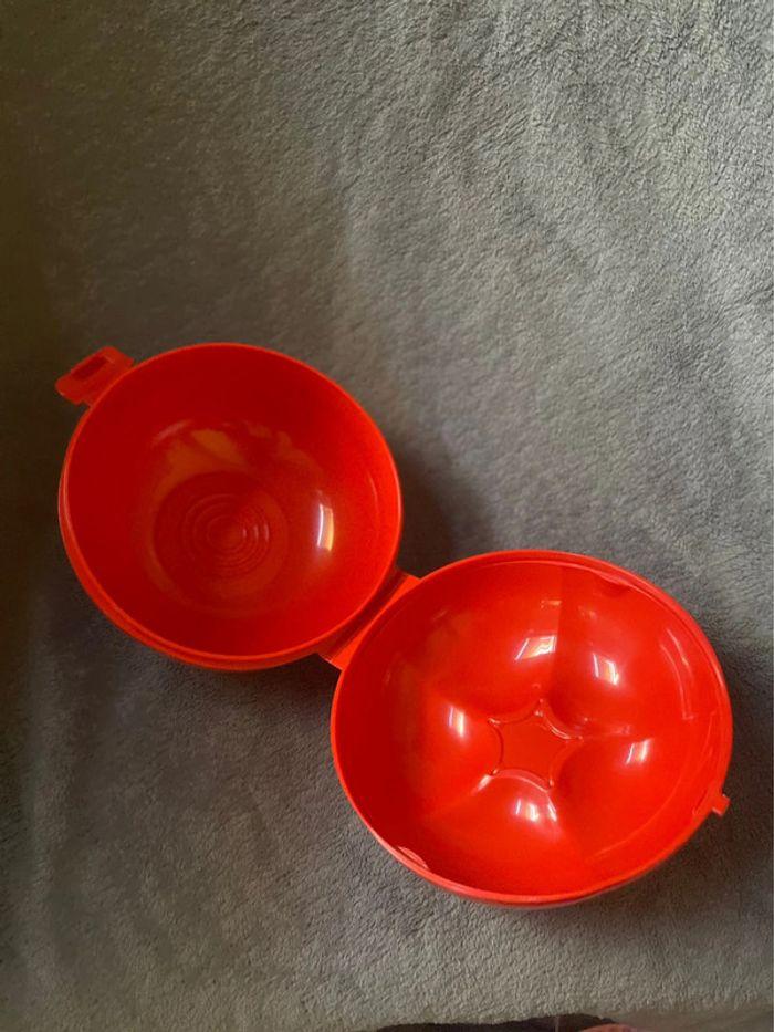 Vintage boite rouge vif en forme de tomate Tupperware - photo numéro 6