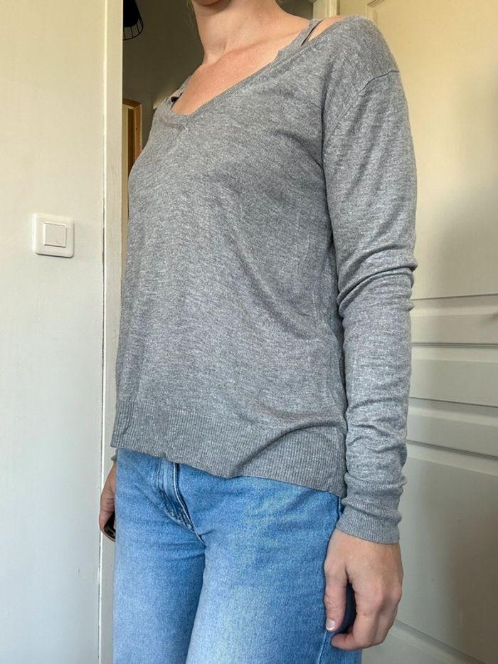 Pull épaules dénudées gris Zara taille 38 💖 - photo numéro 4