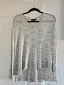 Pull fin gris